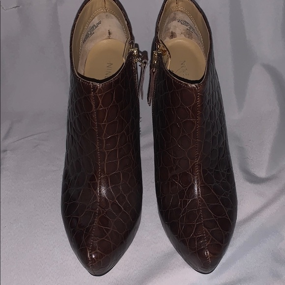 Dark brown Nine West heels size 6 1/2 - Picture 2 of 5